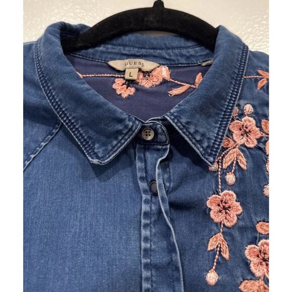 Guess Pink Floral Embroidered Denim Shirt Womens Size Large Western Country Boho - Picture 4 of 8
